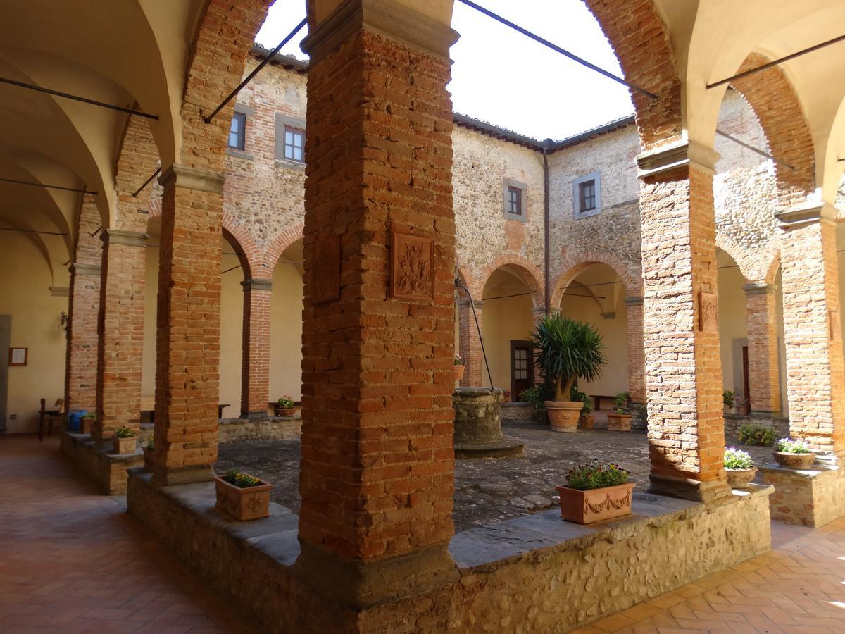 Santa Maria Della Pace Montespertoli Exterior photo