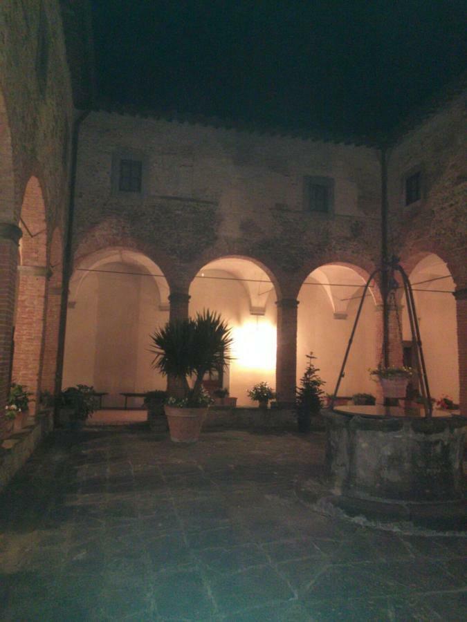 Santa Maria Della Pace Montespertoli Exterior photo