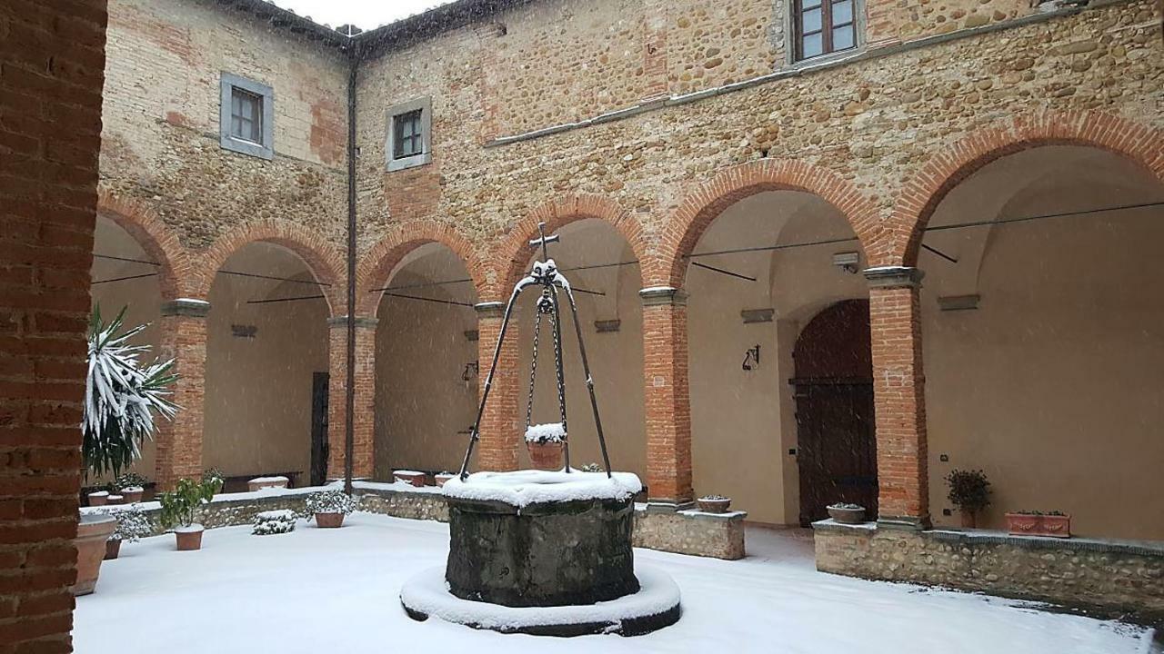 Santa Maria Della Pace Montespertoli Exterior photo